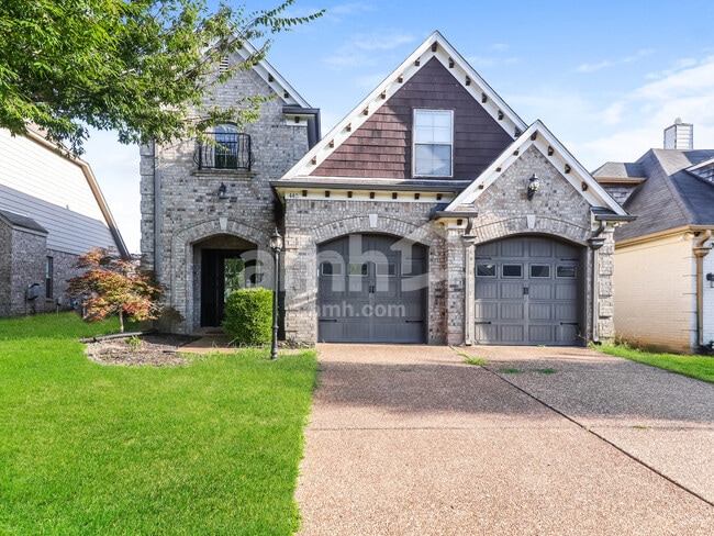 property at 440 Green Willow Cv