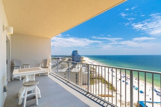 401 E Beach Blvd in Gulf Shores, AL - Foto de edificio - Building Photo