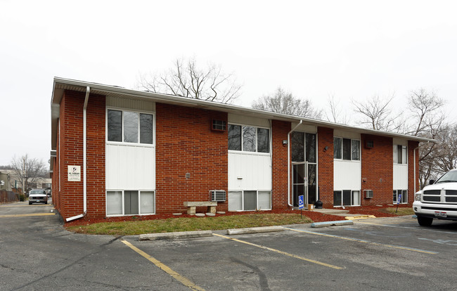 Alexia Apartments in Toledo, OH - Building Photo - Building Photo