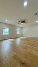 10 Richards Ct in La Marque, TX - Building Photo - Building Photo