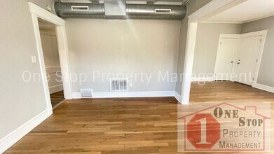 323 Brighton Ave in Kansas City, MO - Building Photo - Building Photo