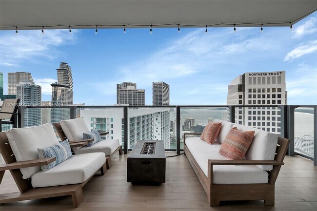 property at 68 SE 6th St
