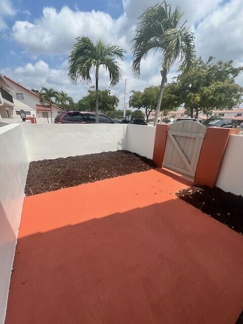 3200 Coral Springs Dr in Coral Springs, FL - Building Photo - Building Photo