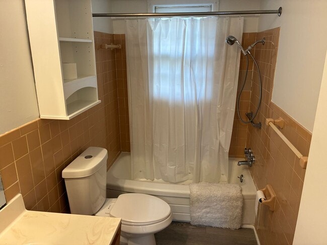 1361 E Elm St in Springfield, MO - Building Photo - Building Photo