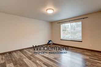 1651 SW Mulberry Pl in Oak Harbor, WA - Building Photo - Building Photo