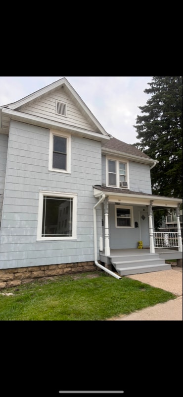15-17 N Wisconsin St