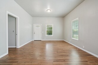 516 W Martin St in El Reno, OK - Building Photo - Building Photo