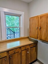 294 Boston Ave, Unit 1 in Medford, MA - Building Photo - Building Photo