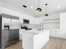 2410 N Blvd in Tampa, FL - Building Photo