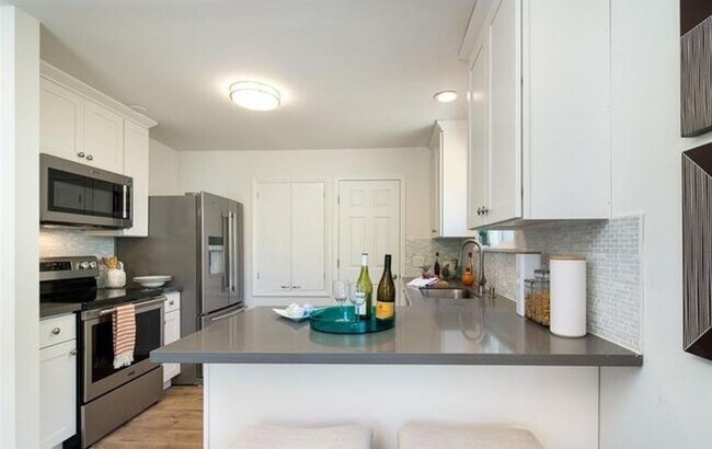 4329 NE 56th St in Seattle, WA - Building Photo - Building Photo