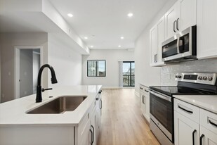 2701 Tulip St in Philadelphia, PA - Building Photo