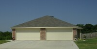 934 Sylvia St in Weatherford, TX - Building Photo - Building Photo