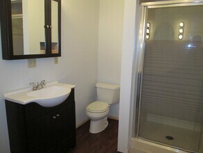 2529 Bainbridge Ave in Youngstown, OH - Building Photo - Building Photo