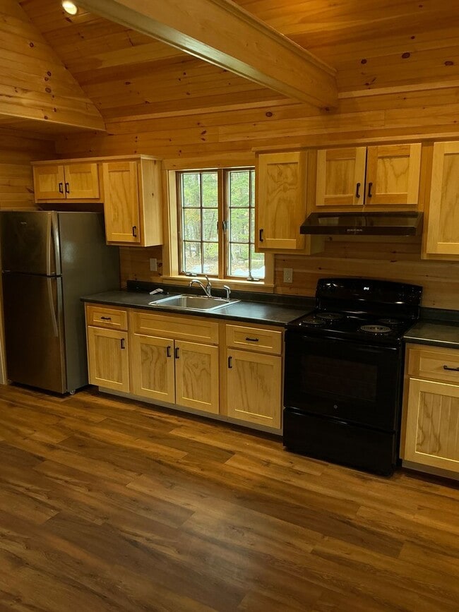 511 Rome Rd in Oakland, ME - Building Photo - Building Photo