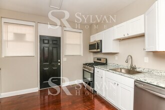 919 N Lakewood Ave in Baltimore, MD - Building Photo - Building Photo