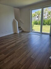 319 SE Crossoak Ln in Port St. Lucie, FL - Building Photo - Building Photo
