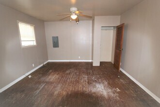 2040 Kingsley Dr in Beaumont, TX - Building Photo - Building Photo
