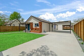 1009 Genova St in Houston, TX - Building Photo - Building Photo