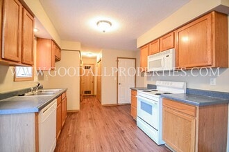 409 Hazel St in Van Meter, IA - Building Photo - Building Photo