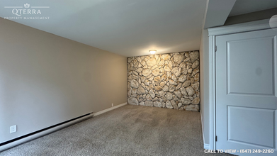 36-60 Elmsdale Dr in Kitchener, ON - Building Photo - Building Photo