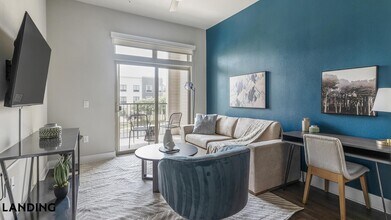 1900 Airport Commerce Dr, Unit 2219 in Austin, TX - Foto de edificio - Building Photo