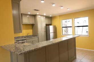 4938 Blue Water Cir in Granbury, TX - Building Photo - Building Photo