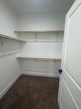 Pin Oak Apartments in Conroe, TX - Foto de edificio - Building Photo