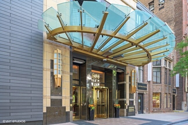 property at 800 N Michigan Ave