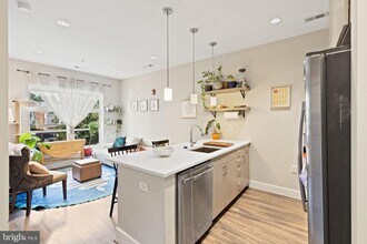 1111 Orren St NE in Washington, DC - Building Photo - Building Photo