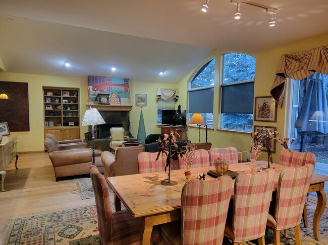 1611 Heroic Rd in Hailey, ID - Building Photo - Building Photo