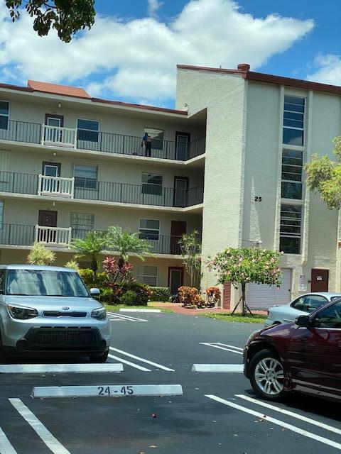 property at 25 Abbey Ln
