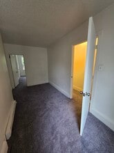 708 Swede St, Unit 2 in Norristown, PA - Building Photo - Building Photo