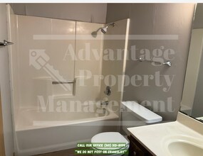 1225 Woodside Dr in Conway, AR - Building Photo - Building Photo