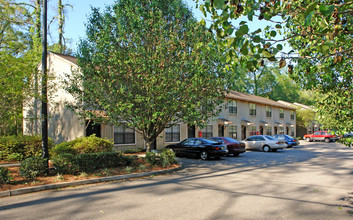 Dior Apartments in Tallahassee, FL - Building Photo - Building Photo