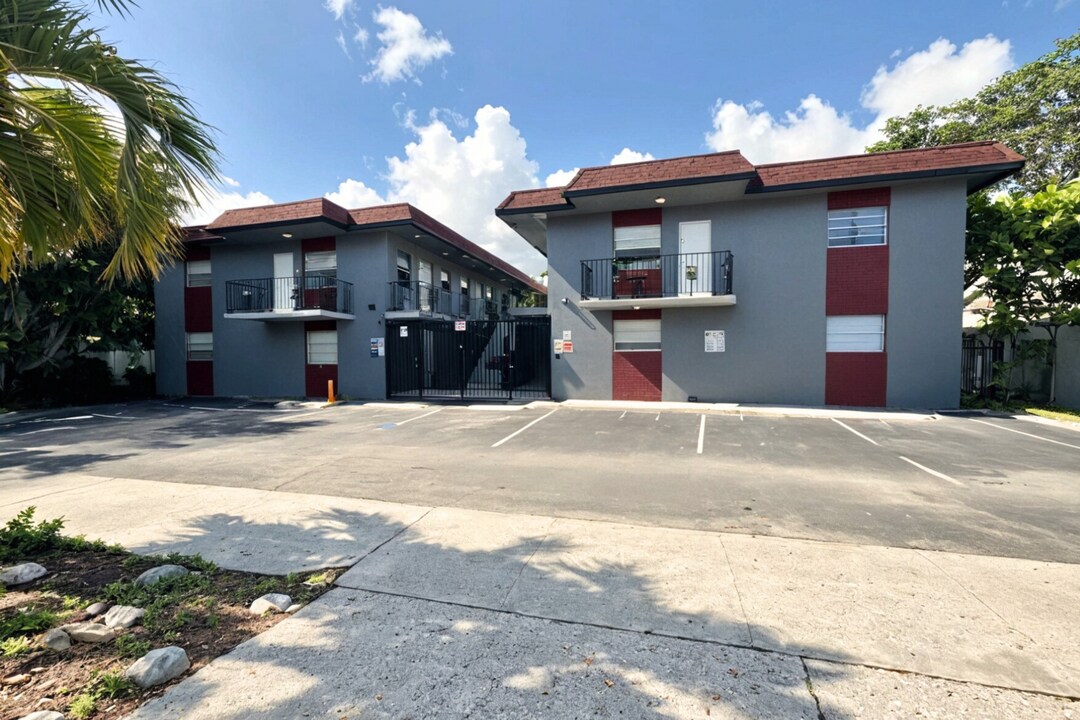 Updated 1bd Apartments in Hollywood, FL - Foto de edificio