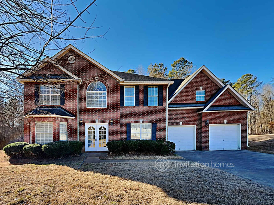 5434 Beaver Lake Dr SW in Powder Springs, GA - Building Photo