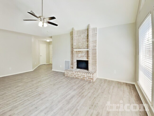 19631 Coppervine Ln in Houston, TX - Foto de edificio - Building Photo