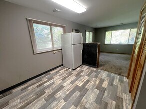 1131 Maple St in Iowa City, IA - Building Photo - Building Photo