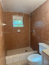 450 SW 22nd Ave in Fort Lauderdale, FL - Building Photo - Building Photo