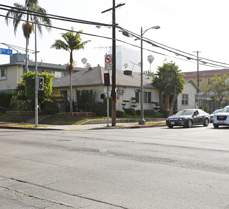 756 S Wilton Pl in Los Angeles, CA - Foto de edificio