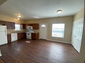 1628 N Barnes Ave in Springfield, MO - Building Photo - Building Photo