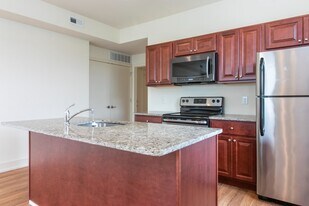 699 W Berks St in Philadelphia, PA - Building Photo