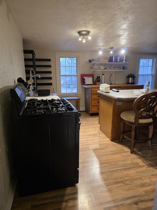 6990 W Lake Rd, Unit Fairview School District in Fairview, PA - Foto de edificio - Building Photo