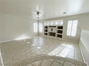 913 Dancing Rain Ct in Las Vegas, NV - Building Photo - Building Photo