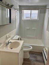 2553 W North Bend Rd in Cincinnati, OH - Building Photo - Building Photo