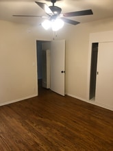 10647 Sherman Grove Ave in Los Angeles, CA - Foto de edificio - Building Photo