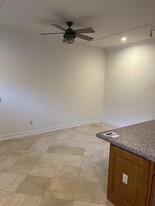 6795 SW 98th St in Pinecrest, FL - Building Photo
