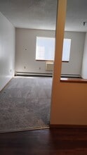 Stonefield Manor Senior Apartments in Onalaska, WI - Building Photo - Building Photo