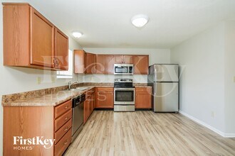 881 Briarstone Dr in Greenwood, IN - Building Photo - Building Photo