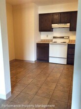 320 Lincoln St in Seward, NE - Building Photo - Building Photo